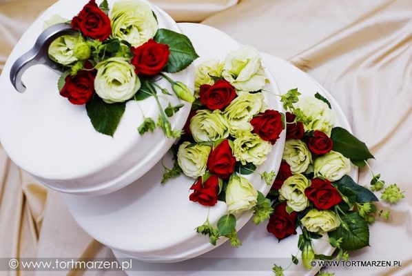 Tort weselny